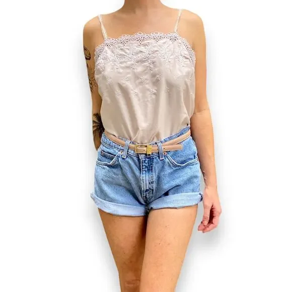 Vintage 80s Gold Label Victoria's Secret VS Baby Pink Scalloped Lace Eyelet Cami - Picture 2 of 11